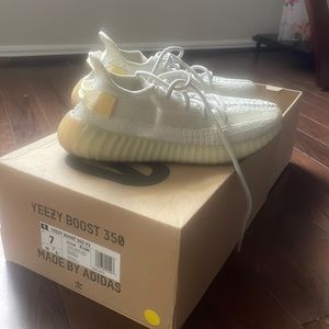 Yeezy Boost 350